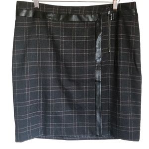 Reitmans Plaid & Faux Leather Moto Mini Skirt Grey Purple Women’s Size 15